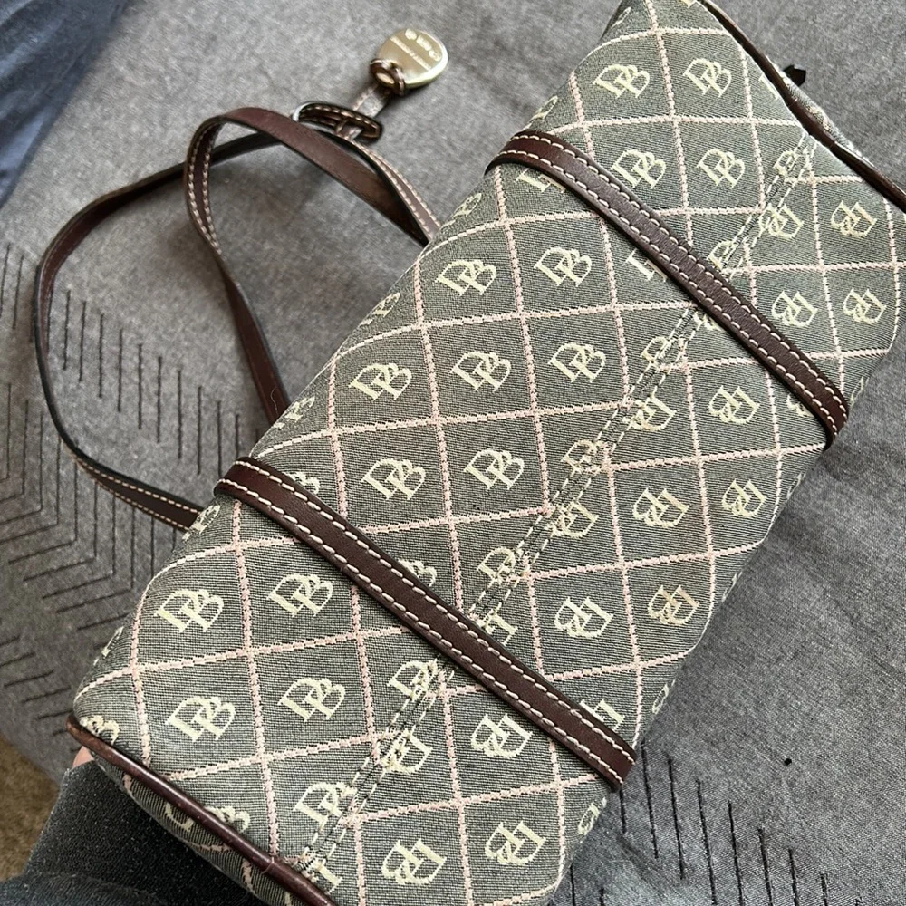 Dooney & Bourke purse - Picture 7 of 8